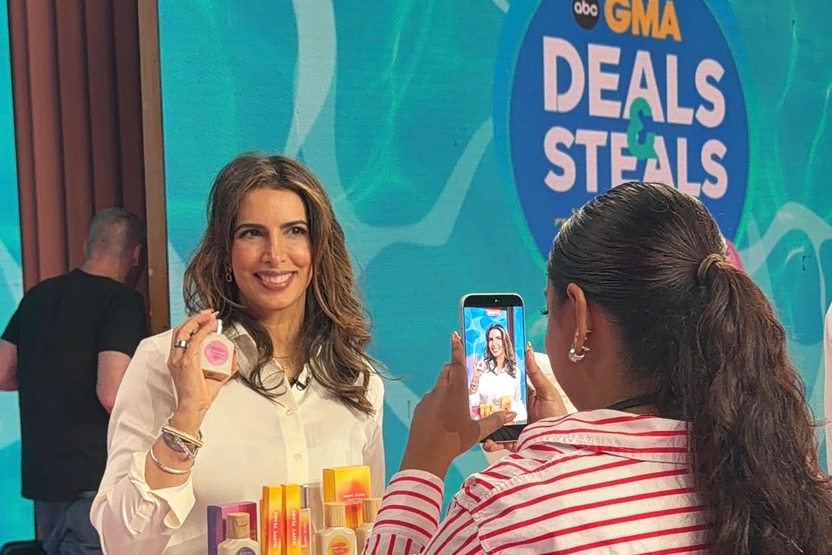 Divya Gugnani presenting 5 SENS on Good Morning America
