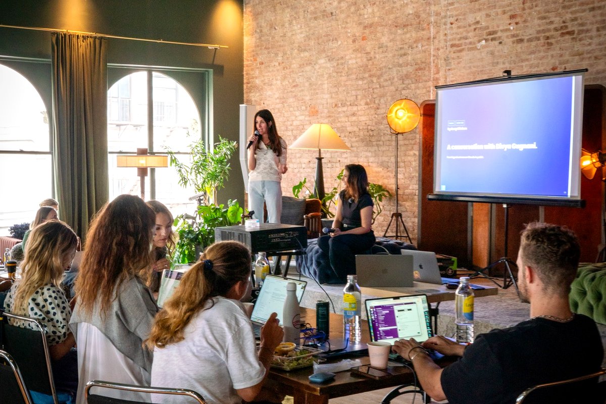 Divya Gugnani teaching a hands-on AI workshop